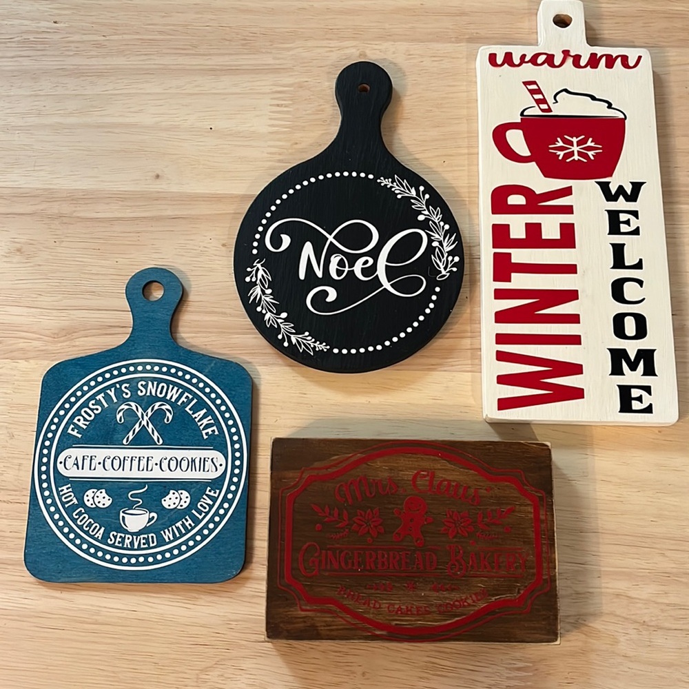 Set up for Christmas signs